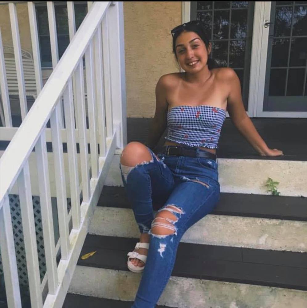 Meet your Posher, Katina